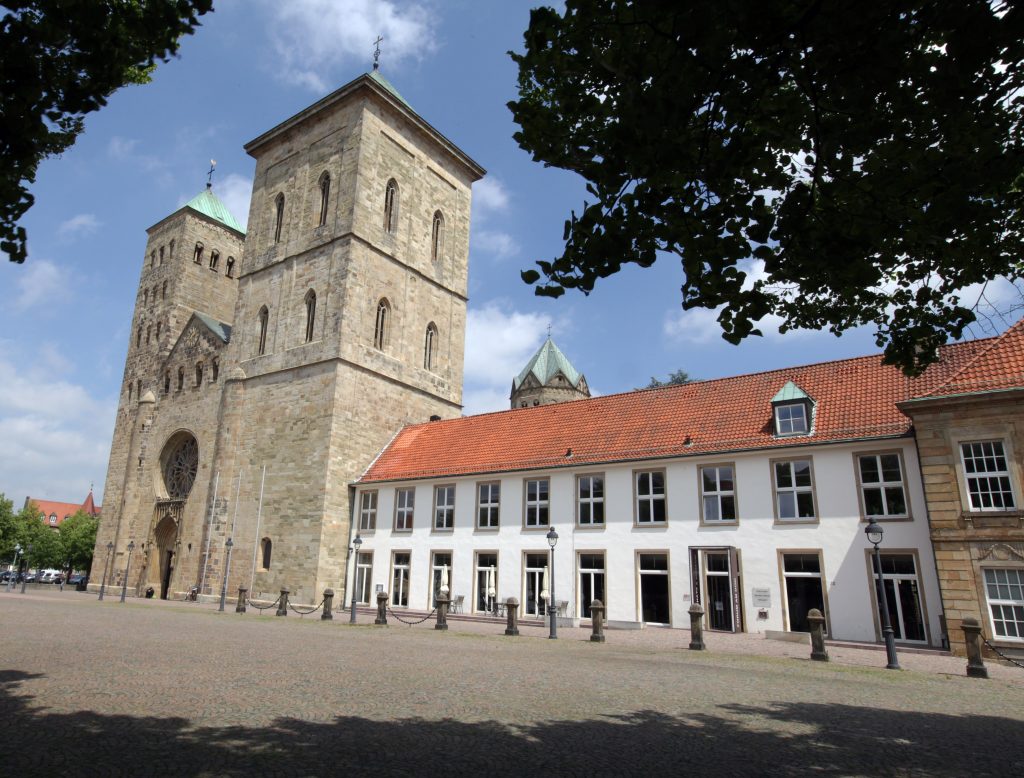 Dom St. Petrus Osnabrück mit Forum am Dom