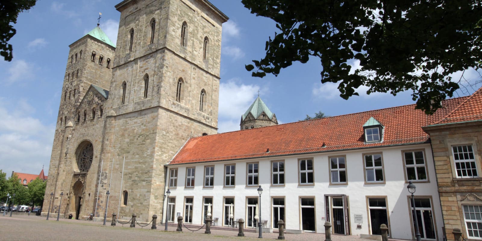 Dom St. Petrus Osnabrück mit Forum am Dom