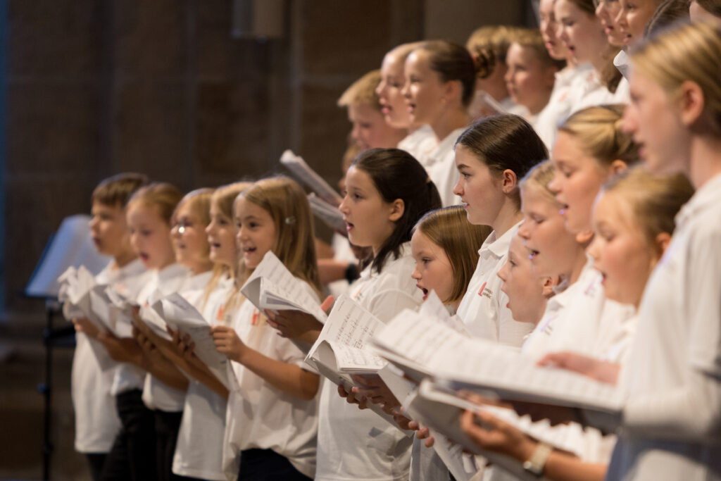 Der Jugendchor bestritt am Freitagabend ein Konzert im Dom