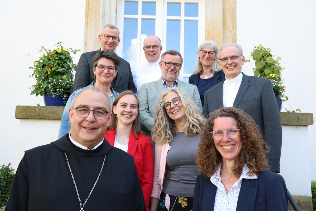 Bischof Dominicus traf sich am Tag der Bekanntgabe seiner Ernennung auch mit einem Teil der Laien, die an der Erstellung der Osnabrücker Vorschlagsliste mitgewirkt haben.