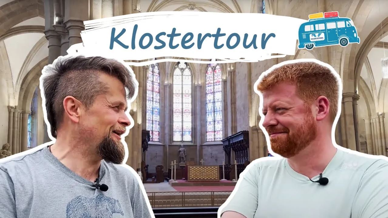 Urs und Alex im Kloster