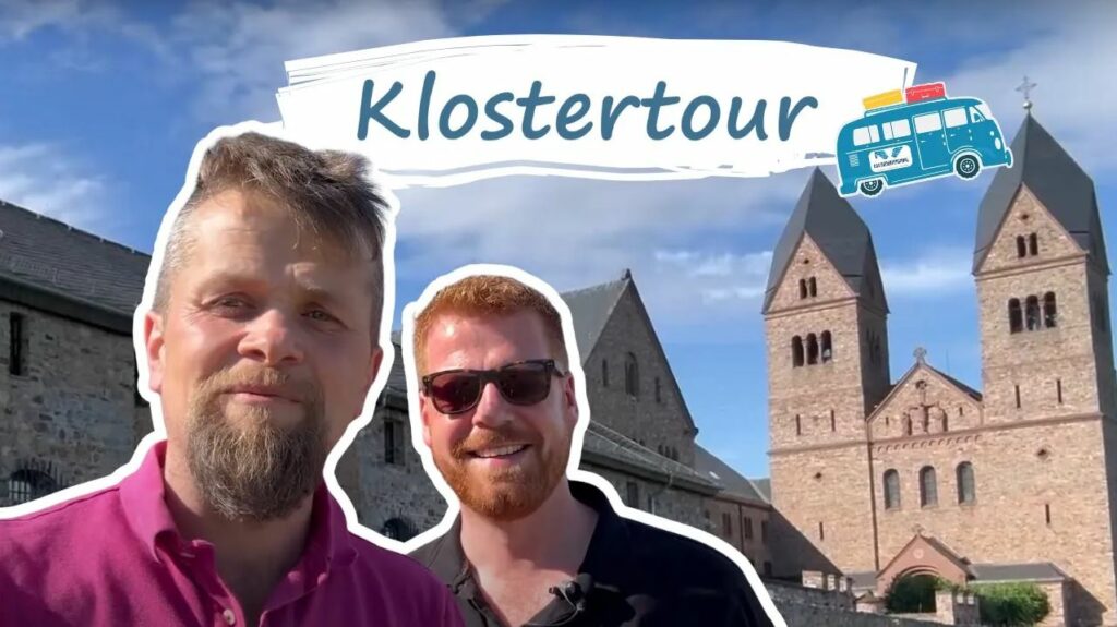 Urs und Alex im Kloster