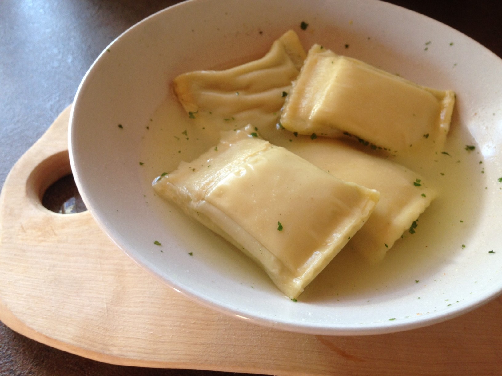 Achtung! Maultaschen können Spuren von Glauben enthalten