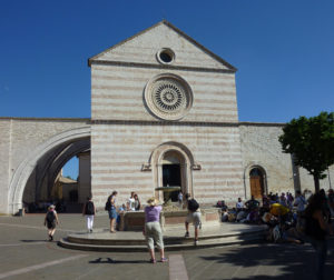 Basilika Santa Chiara, Assisi