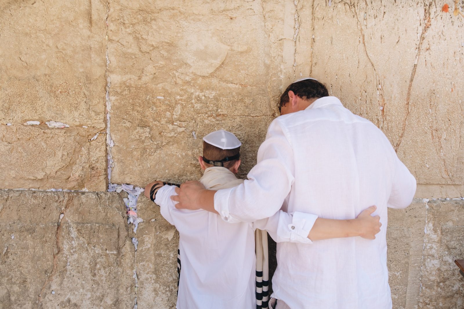 Jüdische Männer an der Klagemauer