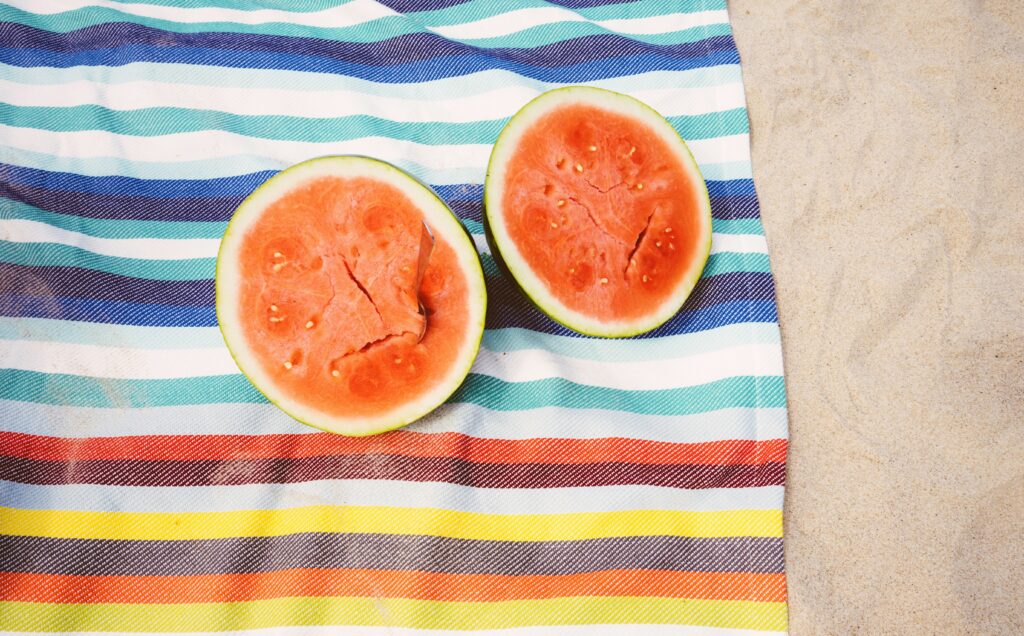 Wassermelone am Strand