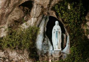 Mariarienstatue Lourdes