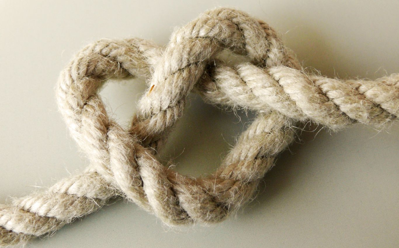 Tau in Form eines Herzens