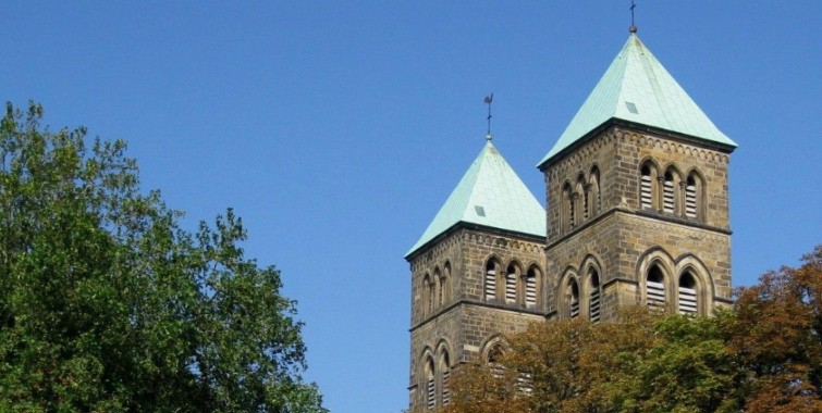 Die Türme der Herz-Jesu-Kirche Osnabrück